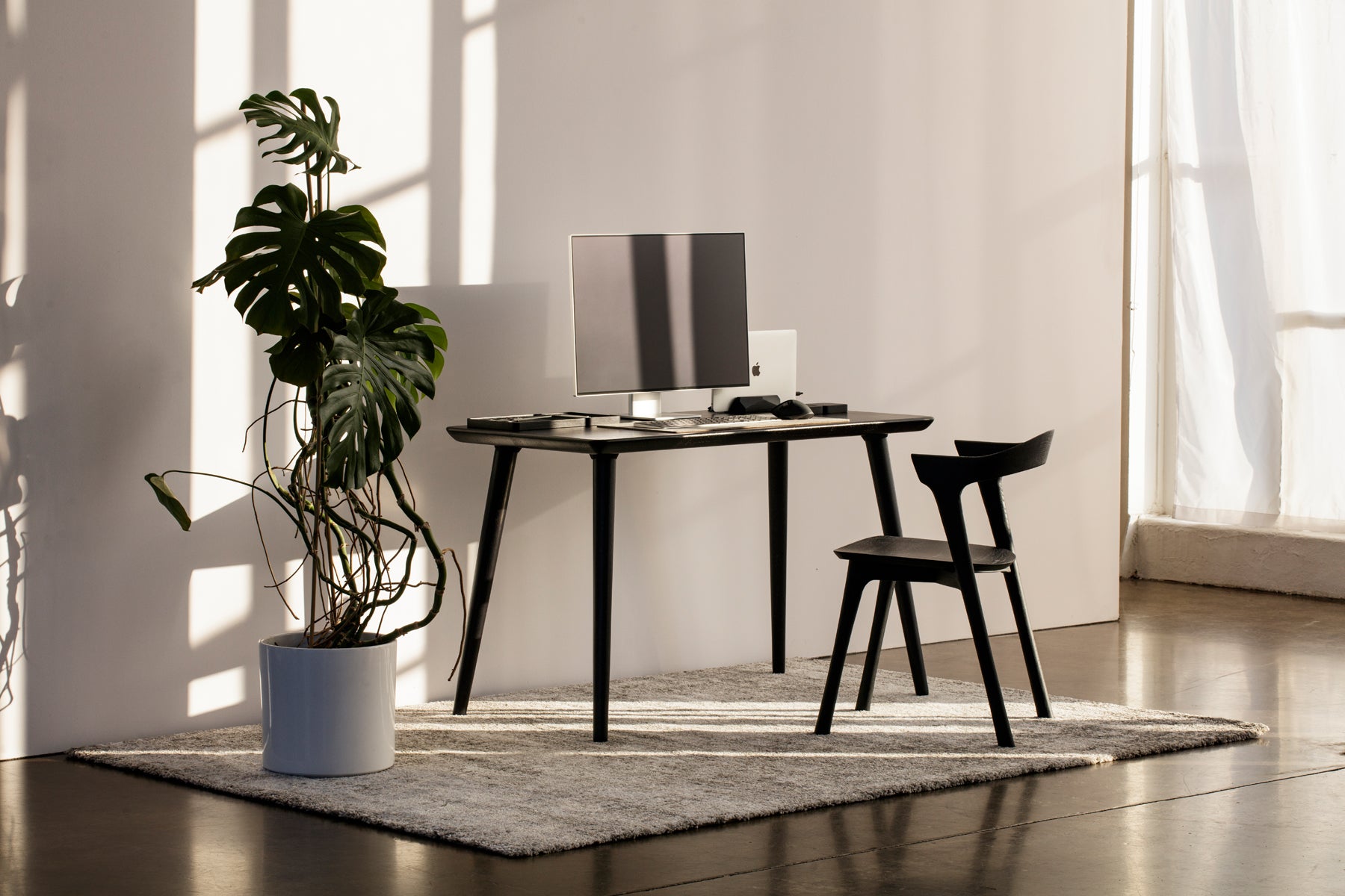 black wooden oakywood classic desk setup | black,