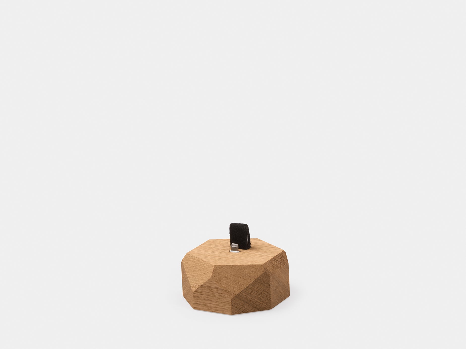 oakywood oak smartphone dock lightning connector | oak, lightning