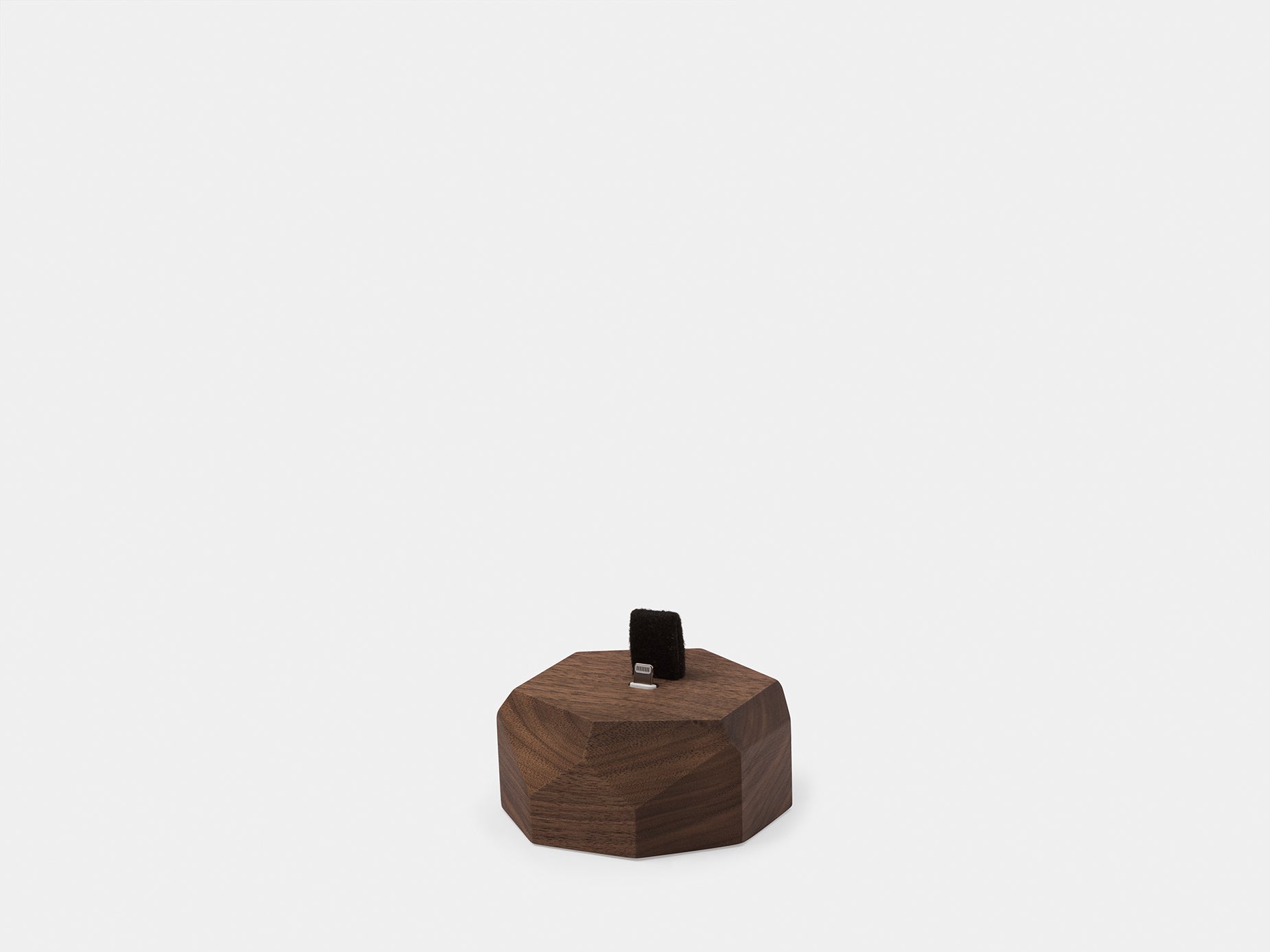 oakywood walnut smartphone dock lightning connector | walnut, lightning