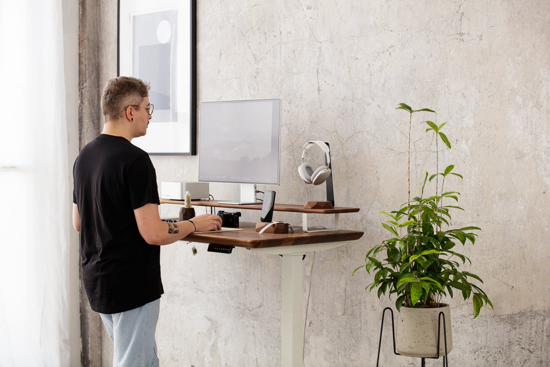 oakywood walnut wooden standing desk setup | walnut, , 