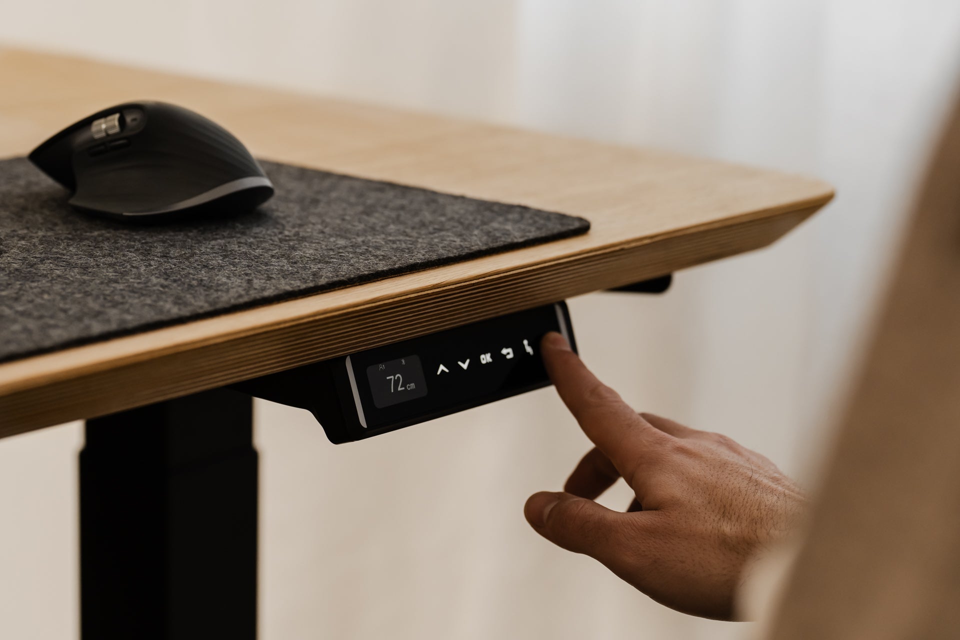 oakywood oak veneer control panel closeup | oak veneer, ,