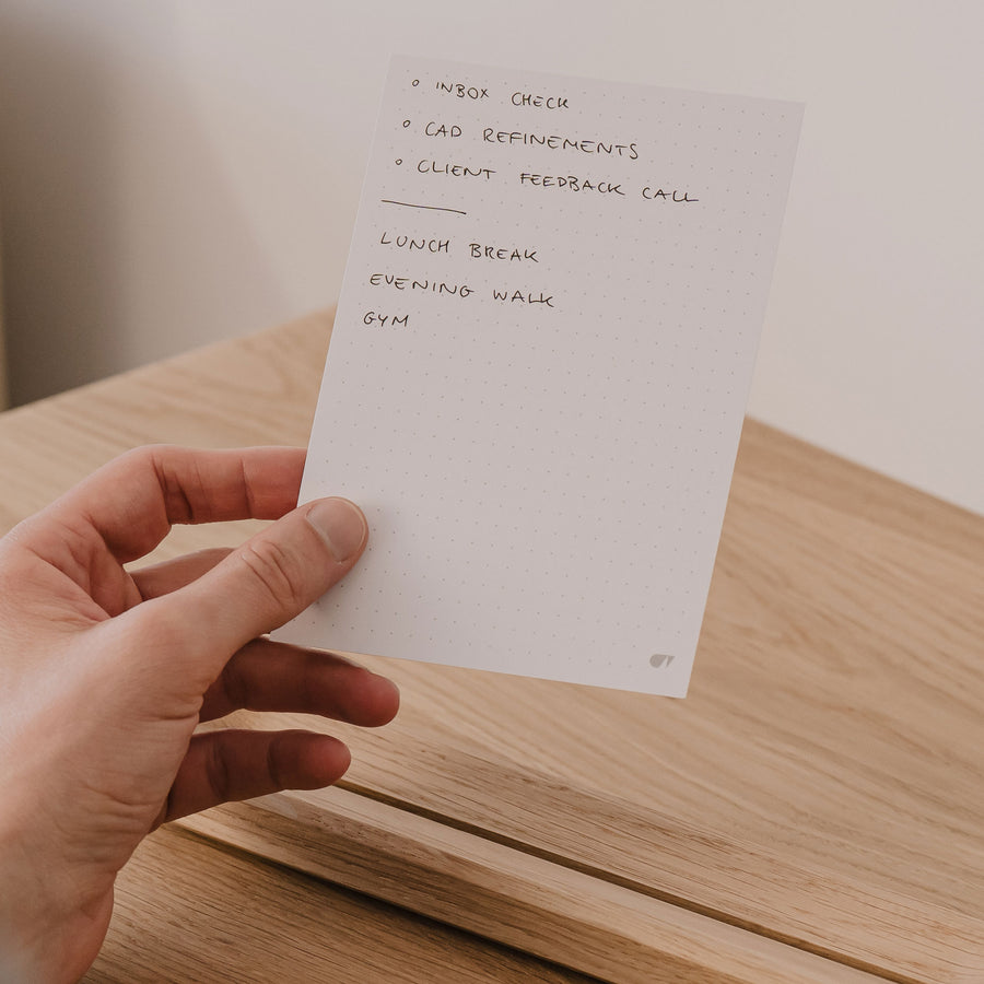 Macro photograph of premium to-do cards