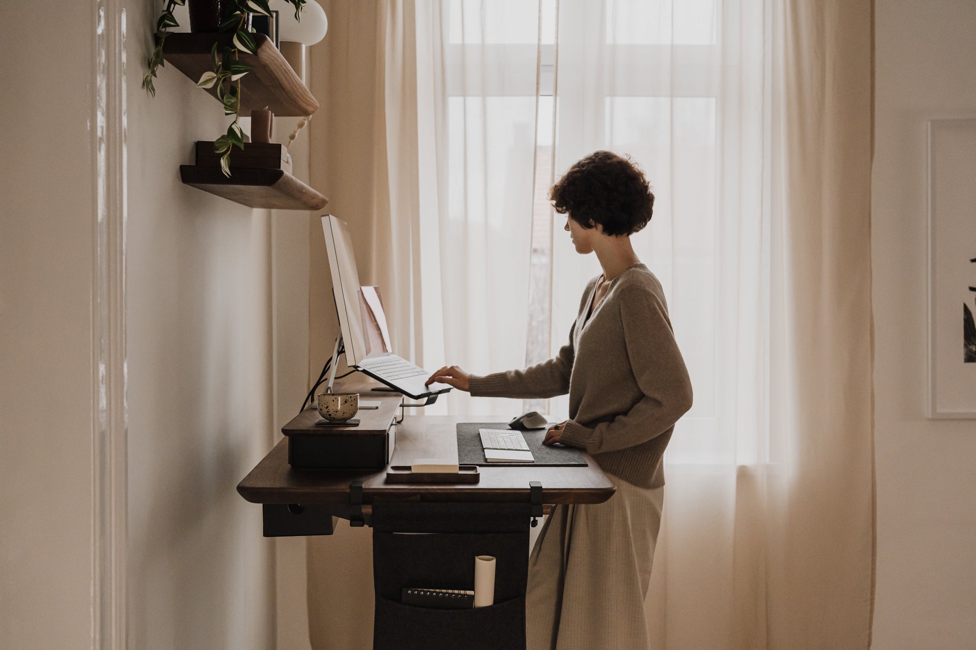 desk shelf laptop mount in use | black, 