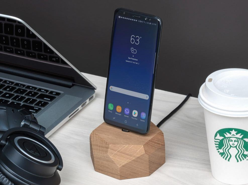 oakywood oak smartphone dock desk setup | oak, 