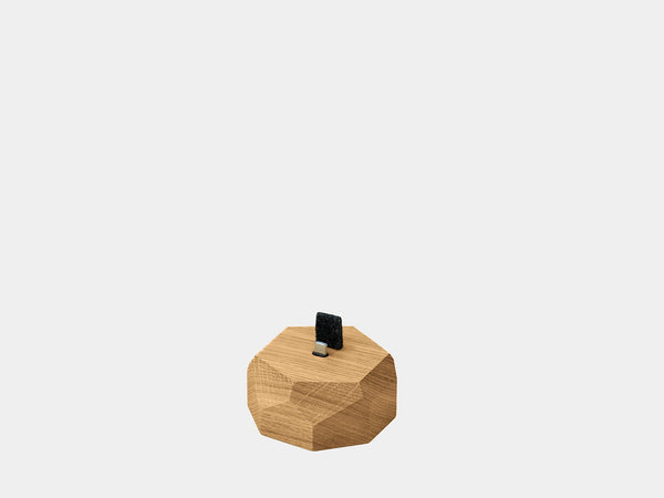 oakywood oak smartphone dock usb-c connector | oak, usb-c